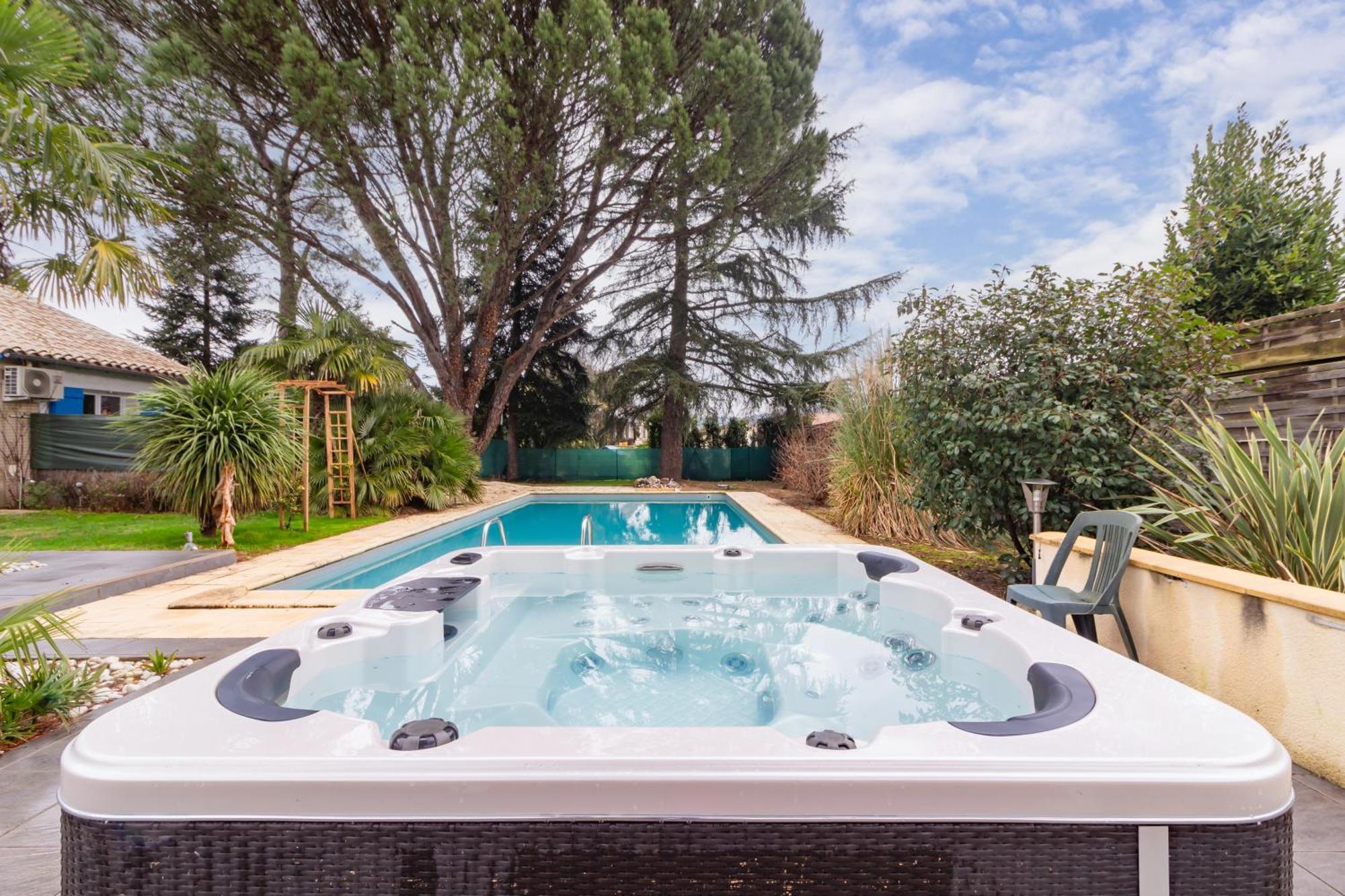 Villa & Spa-Sauna-Piscine-Massages Du "Nirvana Vivant" Biars-sur-Cere Exterior photo